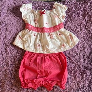 ☘️5 for $25☘️ Baby 3-6 month top and shorts set